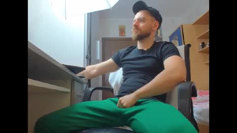 Ryanstone  online show from November 24, 5:40 am