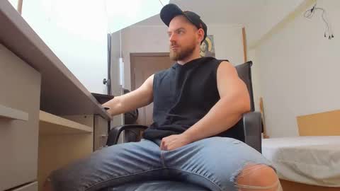 Ryanstone  online show from March 9, 6:06 am