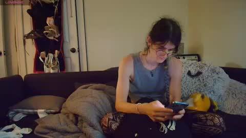 Snapshot of ryn_michele chatting on October 6, 3:31 pm Ryn Michele online show from October 6, 3:31 pm
