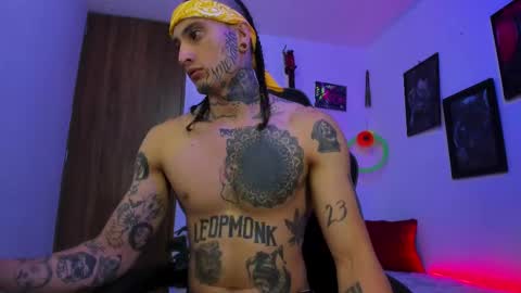 leopmonk help me reach 100 thumbs up online show from February 22, 12:29 pm