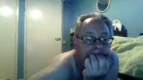Snapshot of s536sny18 chatting on June 21, 1:57 pm s536sny18 online show from June 21, 1:57 pm