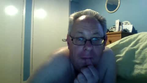 Snapshot of s536sny18 chatting on August 2, 2:15 pm s536sny18 online show from August 2, 2:15 pm