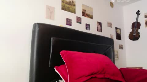 Snapshot of s_a_t_u_r_n chatting on May 17, 12:41 am ST online show from May 17, 12:41 am