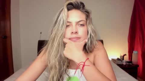 Leslie Beltrn online show from December 10, 2:38 am