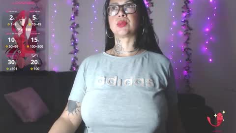 saalomee 1 online show from January 13, 12:49 am