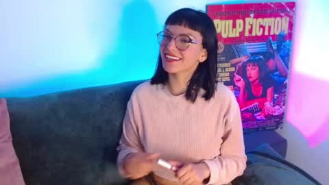 Val online show from October 3, 4:53 am