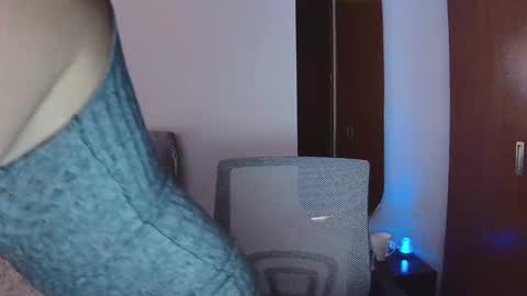 Saraah Tailor online show from March 2, 5:09 pm