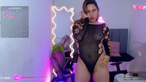 saaya_tay online show from March 1, 9:51 am