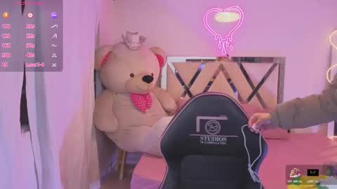saaya_tay online show from February 21, 3:18 am
