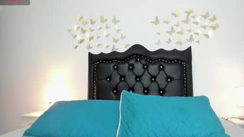 Snapshot of sabinadeluxe_cg chatting on March 2, 1:29 pm sabinadeluxe_cg online show from March 2, 1:29 pm