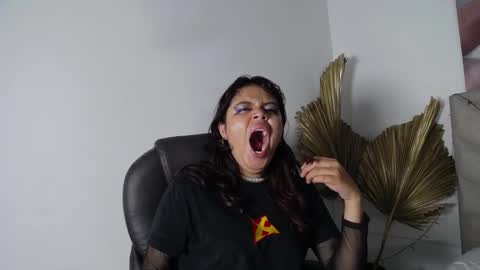 Sabina Merchetti online show from February 3, 1:37 am