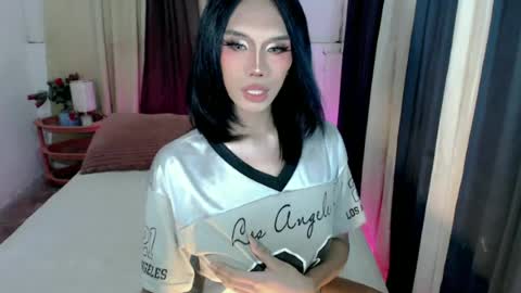 Snapshot of sable_monroe chatting on July 4, 5:41 pm cathllea online show from July 4, 5:41 pm