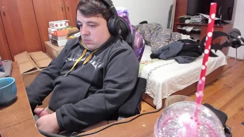 1141323  my Lord Mister Max   moms treasure online show from January 8, 2:57 am