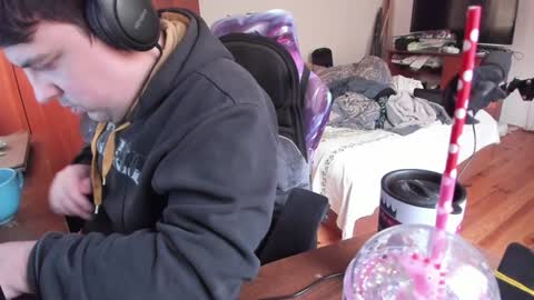 1141323  my Lord Mister Max   moms treasure online show from January 9, 11:47 am