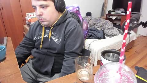 1141323  my Lord Mister Max   moms treasure online show from January 9, 10:09 pm