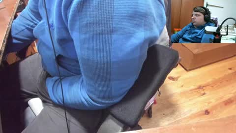 1141323  my Lord Mister Max   moms treasure online show from March 11, 10:31 pm