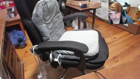 1141323  my Lord Mister Max   moms treasure online show from October 21, 12:44 am