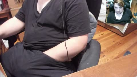 1141323  my Lord Mister Max   moms treasure online show from November 7, 3:50 am