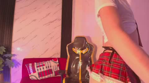 Snapshot of sabri_na_ chatting on June 19, 9:18 pm online show from June 19, 9:18 pm