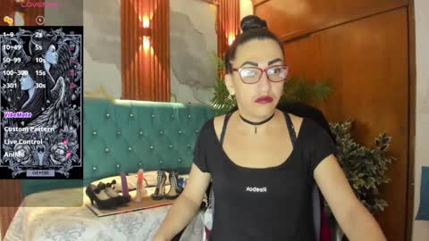 Snapshot of sabrina_dupont chatting on January 17, 12:43 pm SABRINA online show from January 17, 12:43 pm