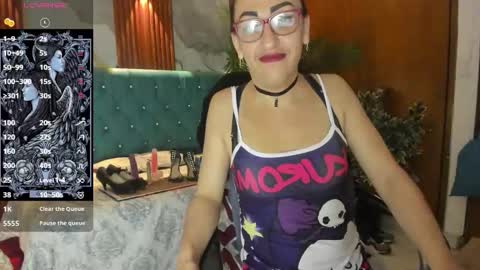 Snapshot of sabrina_dupont chatting on January 18, 12:53 pm SABRINA online show from January 18, 12:53 pm