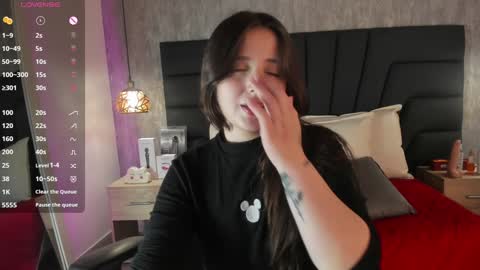 Snapshot of sabrina_lennox chatting on January 30, 11:02 pm Sabrina Maria online show from January 30, 11:02 pm