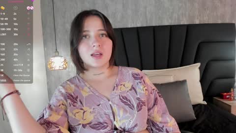 Snapshot of sabrina_lennox chatting on February 8, 7:38 pm Sabrina Maria online show from February 8, 7:38 pm