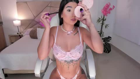 Sabrina online show from November 12, 8:08 pm