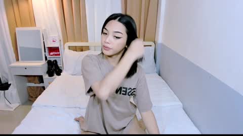 Snapshot of sabrinaametyst chatting on January 7, 5:20 pm urHOT SABBY online show from January 7, 5:20 pm