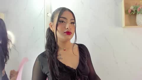 mariana  online show from September 23, 9:29 pm