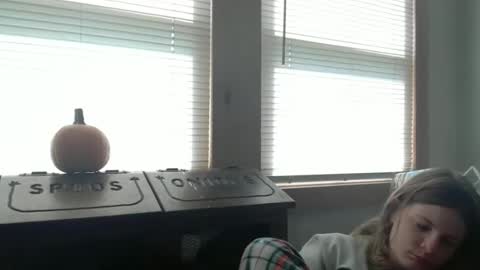 Snapshot of sabrinalexington chatting on October 5, 3:32 pm Sabrina online show from October 5, 3:32 pm