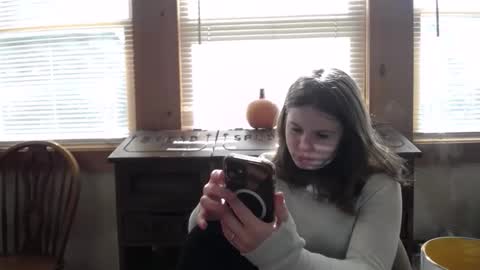 Snapshot of sabrinalexington chatting on October 17, 3:58 pm Sabrina online show from October 17, 3:58 pm