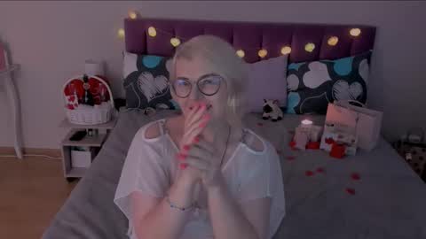 Sabrina MacMarren online show from February 14, 2:33 pm