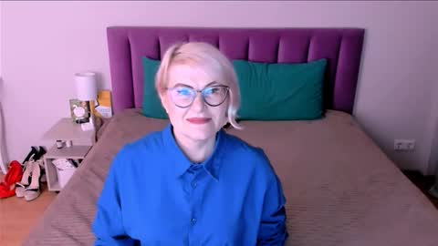 Sabrina MacMarren online show from November 3, 3:13 pm