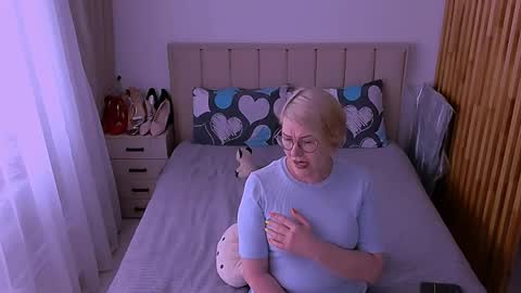 Sabrina MacMarren online show from May 22, 10:21 am