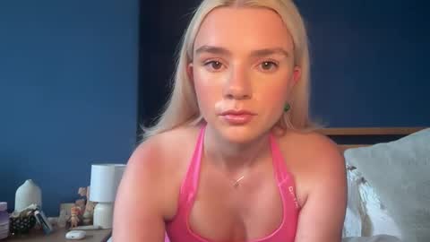 Snapshot of sabrinamasson chatting on September 24, 1:58 pm sabrina online show from September 24, 1:58 pm