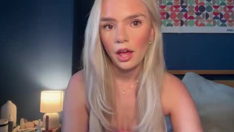 Snapshot of sabrinamasson chatting on October 28, 3:14 pm sabrina online show from October 28, 3:14 pm