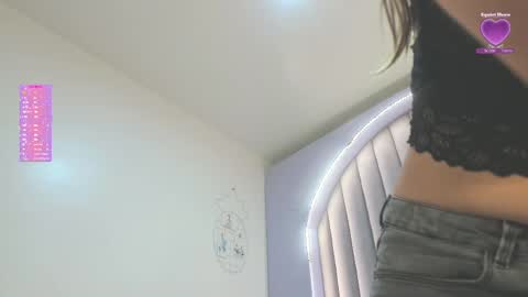 Snapshot of sabrinaspell_ chatting on March 10, 11:32 am S A B R I N A online show from March 10, 11:32 am