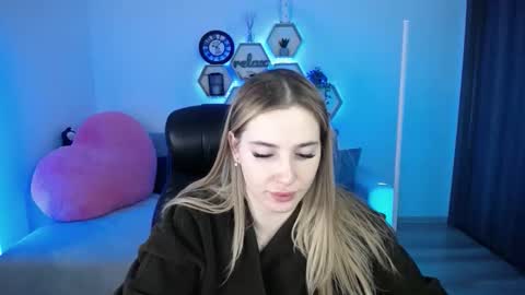 Sabrina Violet online show from January 19, 9:24 am
