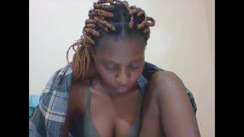 Snapshot of sabsexy5 chatting on May 3, 9:59 am sabsexy5 online show from May 3, 9:59 am