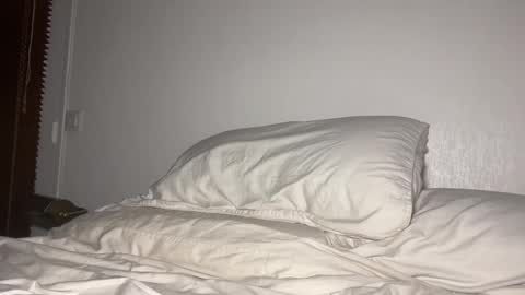 Snapshot of sacha555paris chatting on March 9, 1:35 am Sachaa online show from March 9, 1:35 am