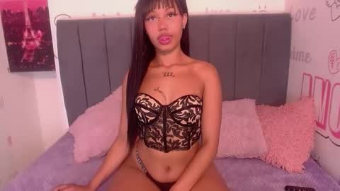 Snapshot of sachabratzx chatting on January 16, 12:31 pm Sacha online show from January 16, 12:31 pm