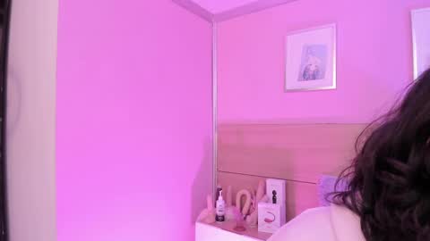 Ig  online show from March 5, 7:06 pm