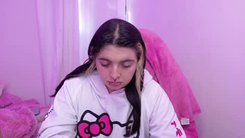 Ig  online show from April 4, 5:21 pm