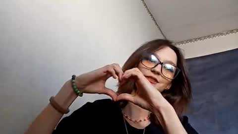 Adele online show from March 14, 8:09 am