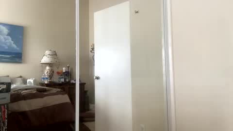 Snapshot of sackskincreamer chatting on February 15, 5:07 pm R online show from February 15, 5:07 pm