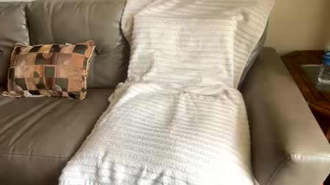 Snapshot of sackskincreamer chatting on February 22, 7:36 pm R online show from February 22, 7:36 pm