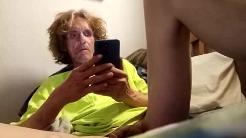 Snapshot of sadshadowdood chatting on February 15, 4:31 am sadshadowdood online show from February 15, 4:31 am