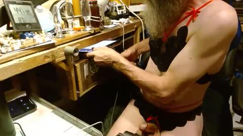 safety_fist online show from January 11, 12:59 am