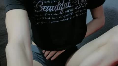 Snapshot of safiro_queen chatting on April 27, 1:09 pm Safiro Queen online show from April 27, 1:09 pm